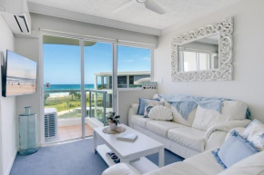 Waterfront 1-Bedroom Retreat with Stunning Views